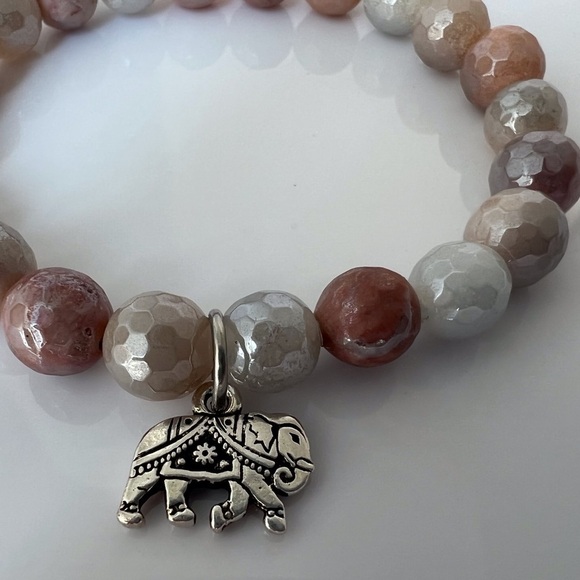 MYSTIC peach aventurine stretch bracelet - Picture 4 of 14